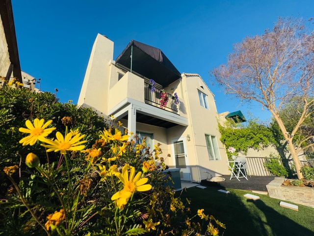 9193 E Laguna Way, Elk Grove, CA 95758