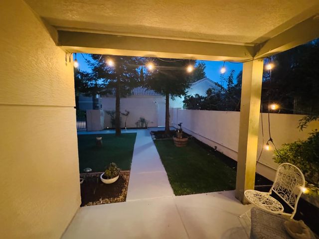 9193 E Laguna Way, Elk Grove, CA 95758
