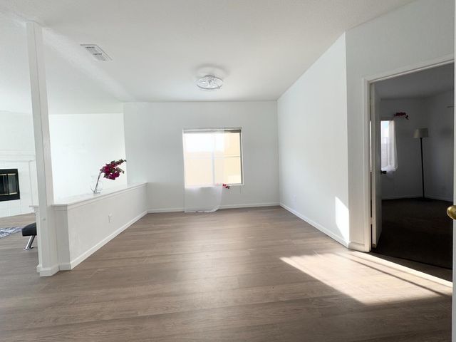 9193 E Laguna Way, Elk Grove, CA 95758