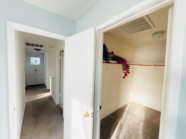 9193 E Laguna Way, Elk Grove, CA 95758