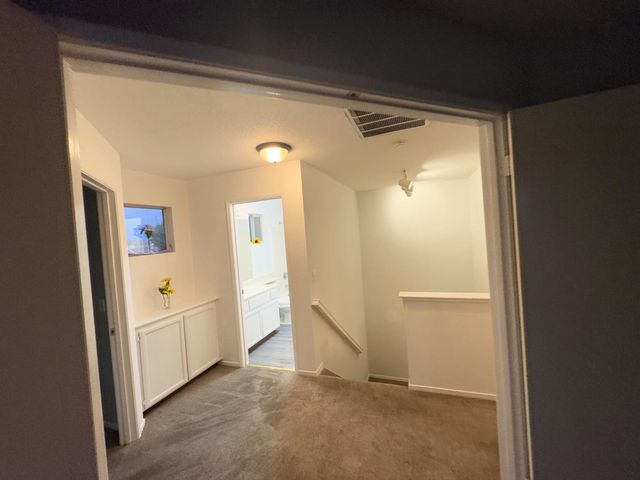 9193 E Laguna Way, Elk Grove, CA 95758