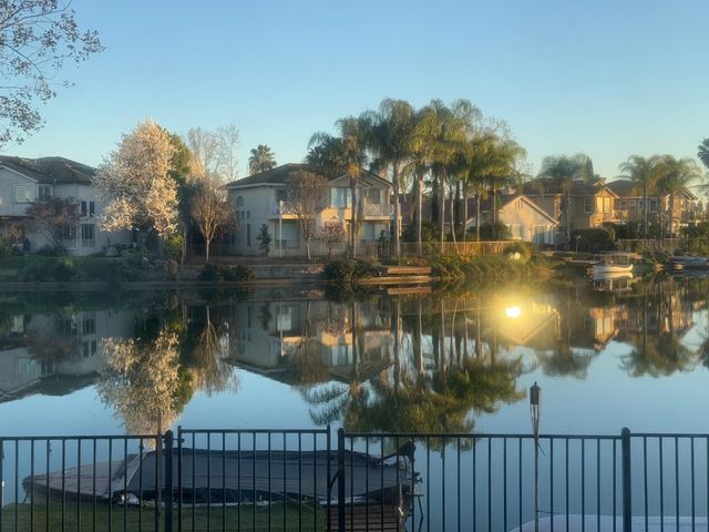 9193 E Laguna Way, Elk Grove, CA 95758