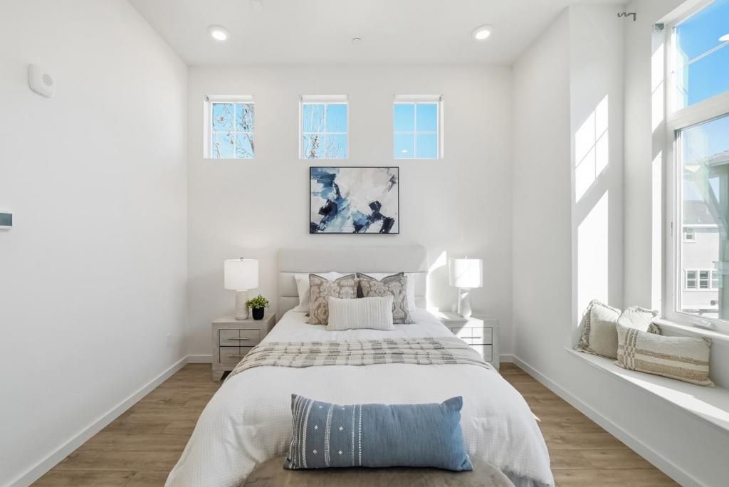 Image 15 of property listing at 535 San Lorenzo Terrace 1, Sunnyvale, CA 94085