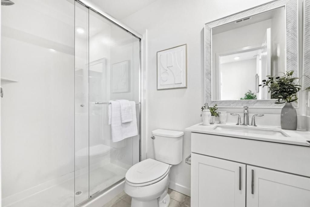 Image 33 of property listing at 535 San Lorenzo Terrace 1, Sunnyvale, CA 94085