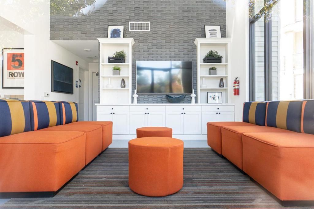 Image 36 of property listing at 535 San Lorenzo Terrace 1, Sunnyvale, CA 94085