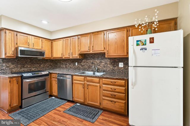 419 HOLLY TREE CT, Chester Springs, PA 19425