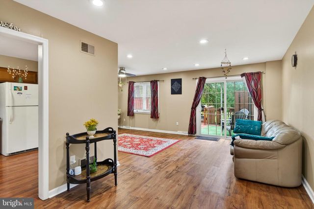 419 HOLLY TREE CT, Chester Springs, PA 19425