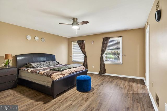 419 HOLLY TREE CT, Chester Springs, PA 19425