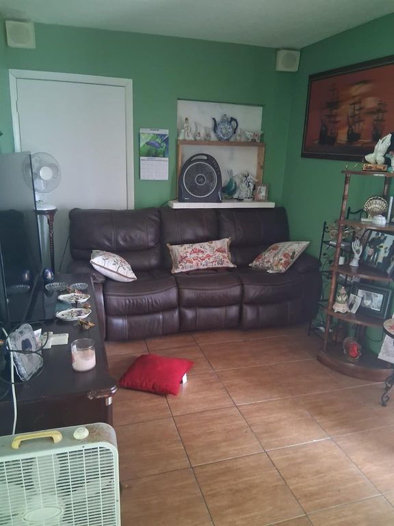6031 NE 7th Avenue, Oakland Park, FL 33334
