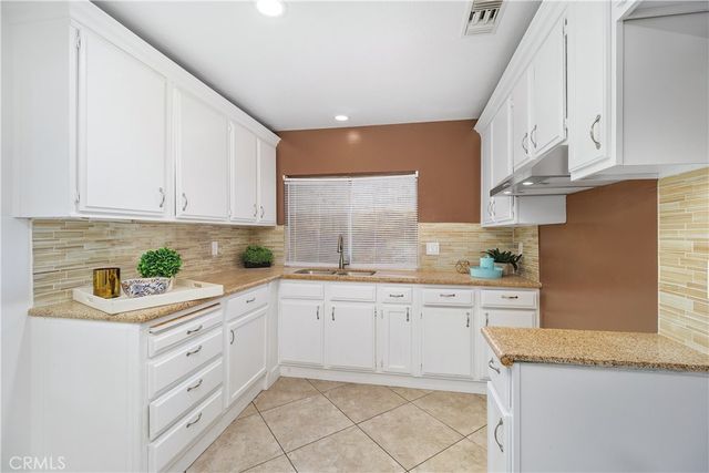 6897 Crest Avenue, Riverside, CA 92503