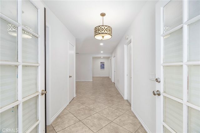 6897 Crest Avenue, Riverside, CA 92503