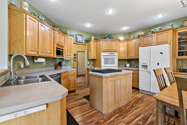 2801 87th Trail N, Brooklyn Park, MN 55443