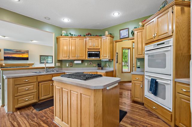 2801 87th Trail N, Brooklyn Park, MN 55443
