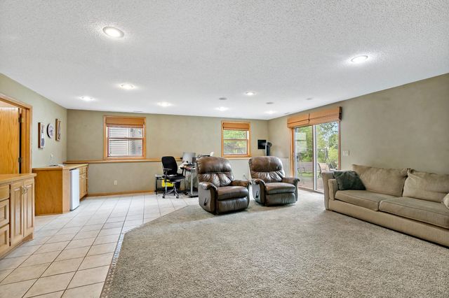 2801 87th Trail N, Brooklyn Park, MN 55443