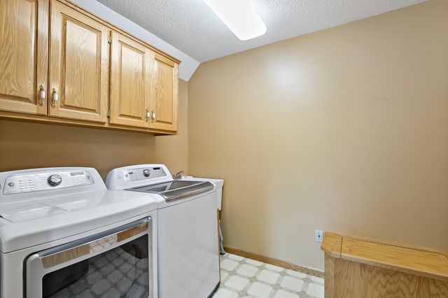 2801 87th Trail N, Brooklyn Park, MN 55443