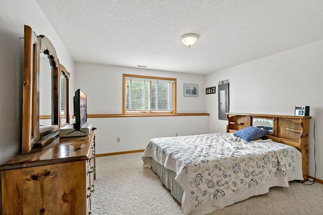 2801 87th Trail N, Brooklyn Park, MN 55443