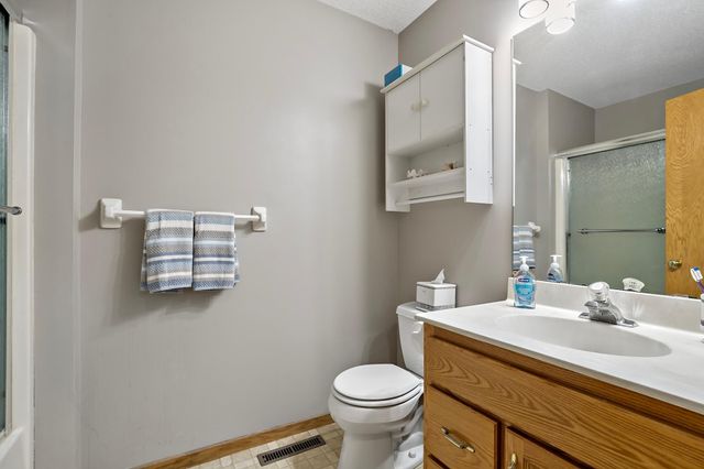 2801 87th Trail N, Brooklyn Park, MN 55443
