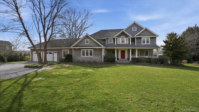 15A Brushy Neck Lane, Westhampton, NY 11977