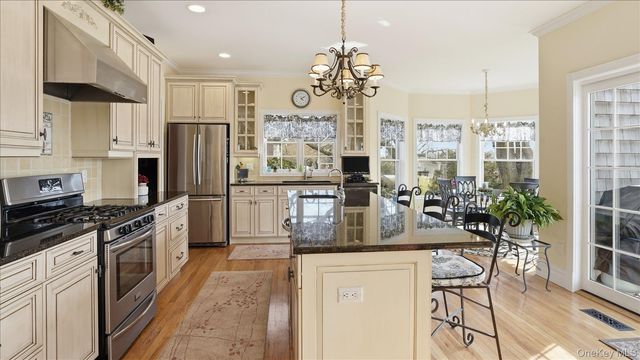 15A Brushy Neck Lane, Westhampton, NY 11977