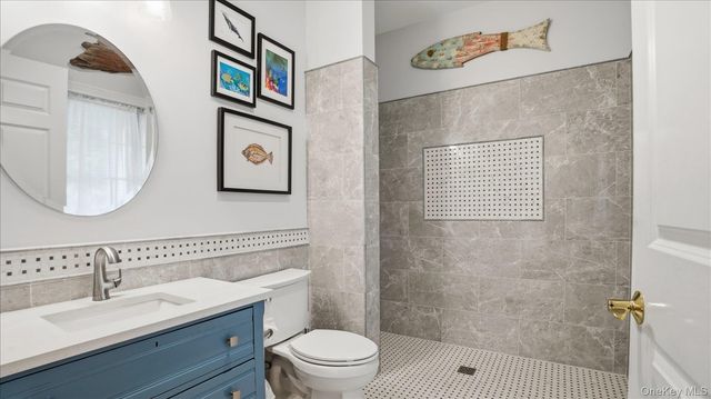 15A Brushy Neck Lane, Westhampton, NY 11977