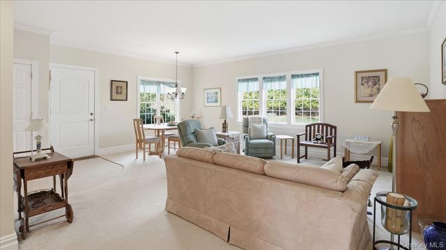 15A Brushy Neck Lane, Westhampton, NY 11977