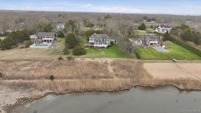 15A Brushy Neck Lane, Westhampton, NY 11977