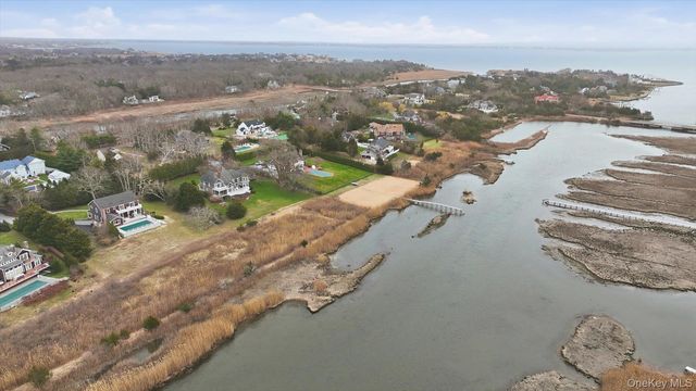 15A Brushy Neck Lane, Westhampton, NY 11977