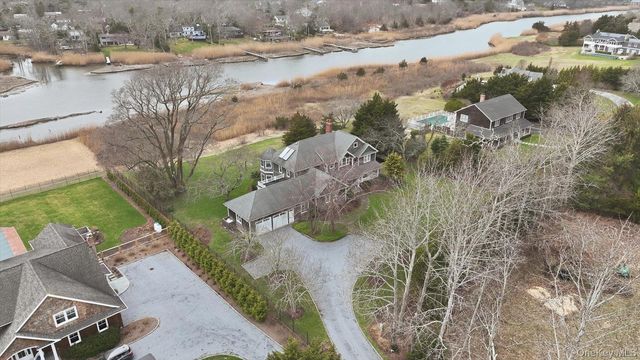 15A Brushy Neck Lane, Westhampton, NY 11977