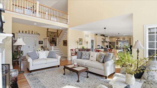 15A Brushy Neck Lane, Westhampton, NY 11977