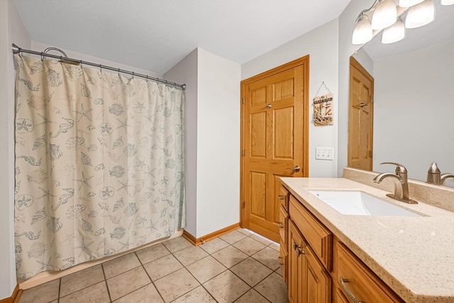2138 Landings LANE, Delavan, WI 53115