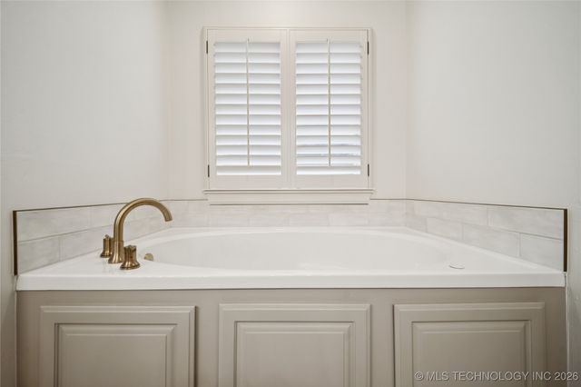 10926 S 77th Avenue E, Tulsa, OK 74133