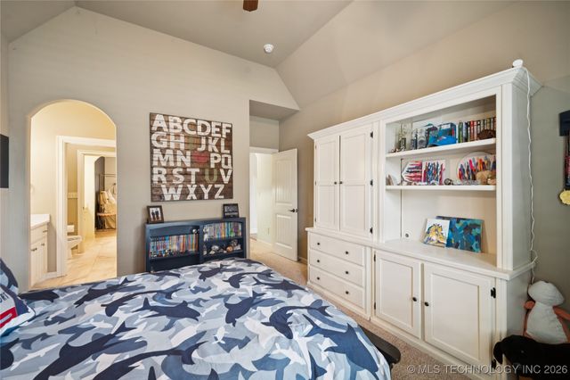 10926 S 77th Avenue E, Tulsa, OK 74133