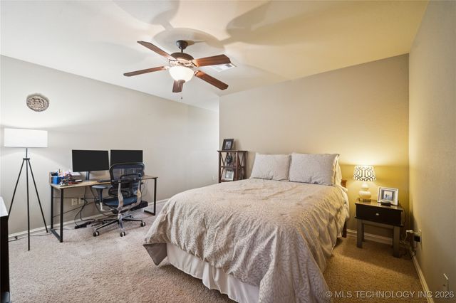 10926 S 77th Avenue E, Tulsa, OK 74133