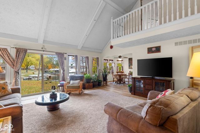 175 Mill, Coatesville, IN 46121