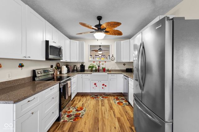 175 Mill, Coatesville, IN 46121