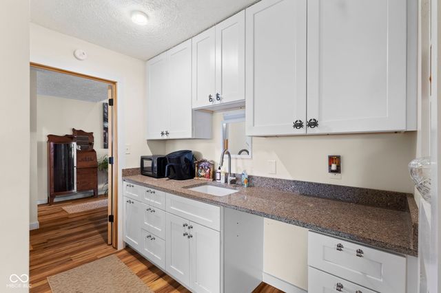 175 Mill, Coatesville, IN 46121