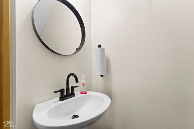 175 Mill, Coatesville, IN 46121