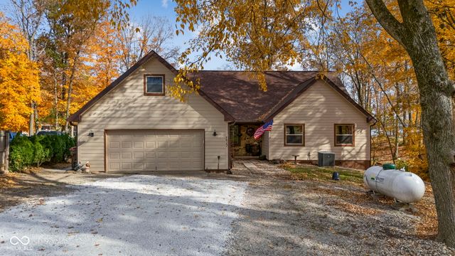 175 Mill, Coatesville, IN 46121