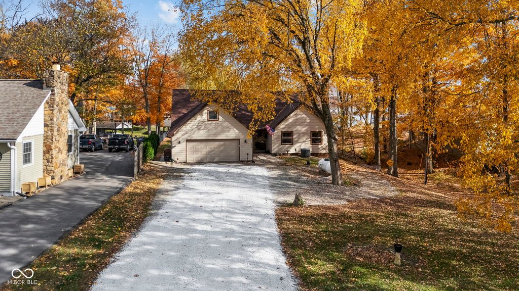 175 Mill, Coatesville, IN 46121