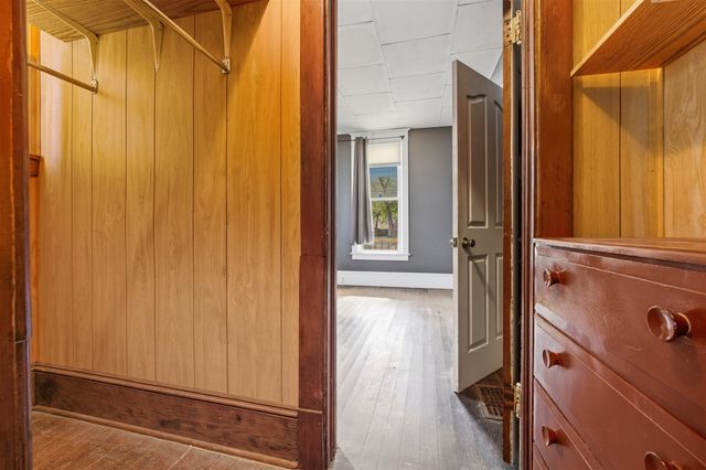 603 W Oakland Avenue, Bloomington, IL 61701