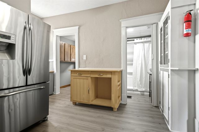 603 W Oakland Avenue, Bloomington, IL 61701