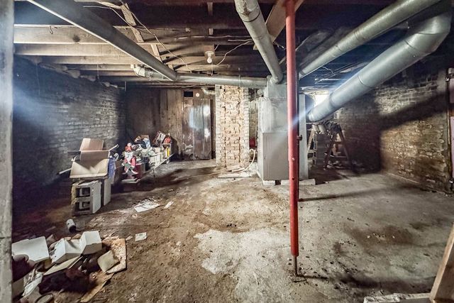 603 W Oakland Avenue, Bloomington, IL 61701