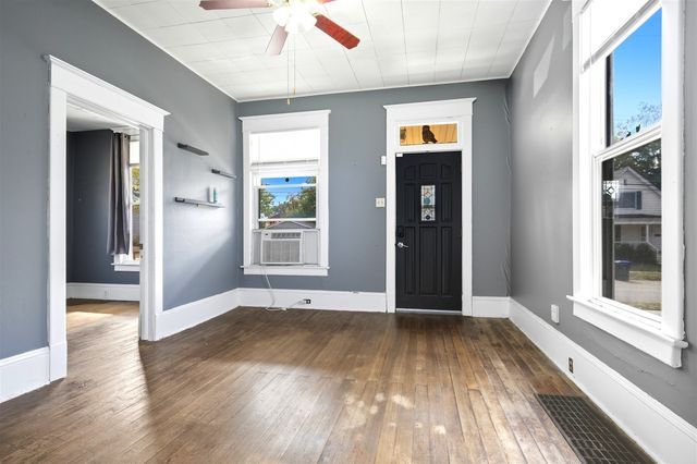 603 W Oakland Avenue, Bloomington, IL 61701