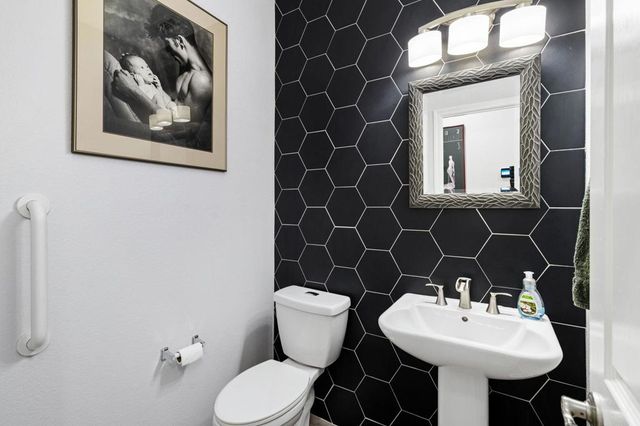 67680 S Natoma Drive, Cathedral City, CA 92234