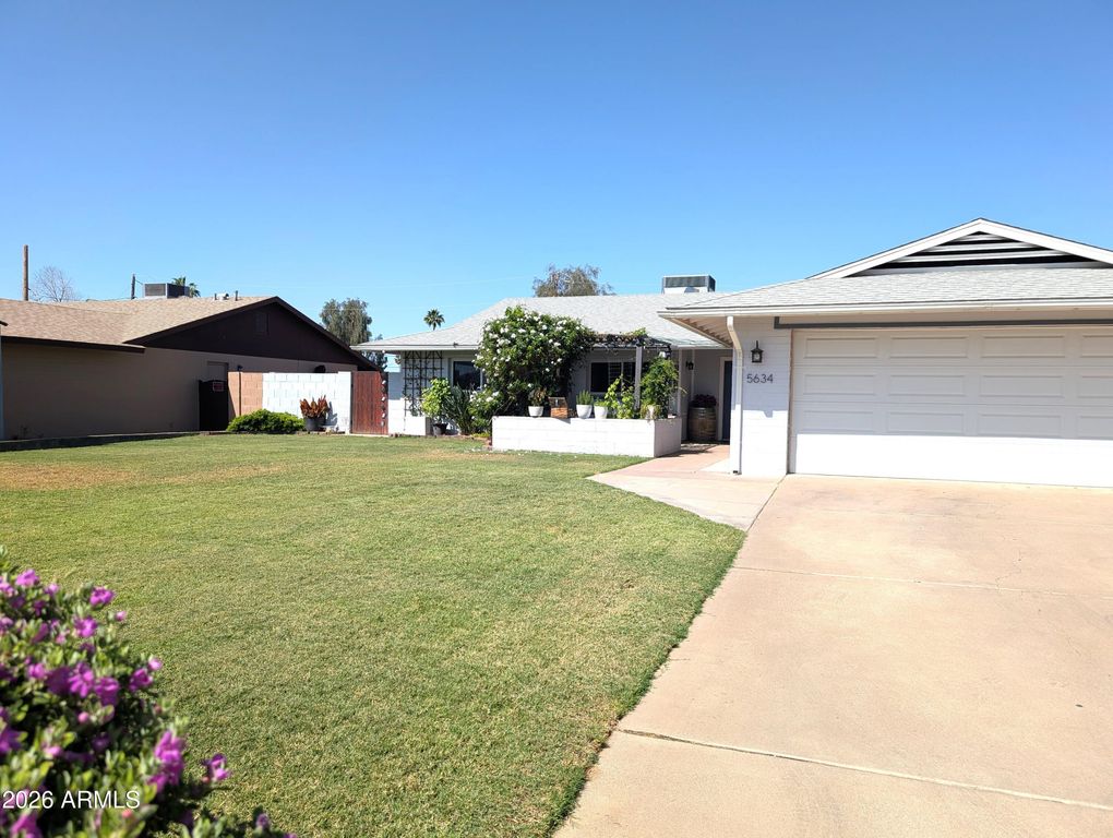 5634 N 39TH Avenue, Phoenix, AZ 85019 — photo 2