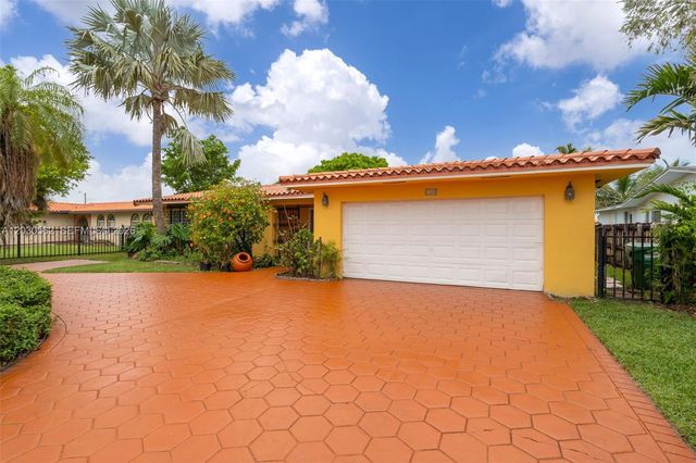 1320 SW 84th Ave, Miami, FL 33144
