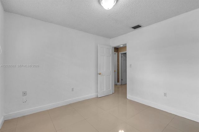 1320 SW 84th Ave, Miami, FL 33144