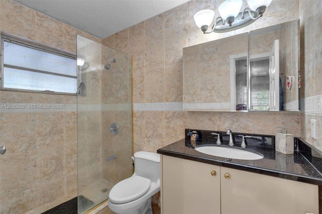 1320 SW 84th Ave, Miami, FL 33144