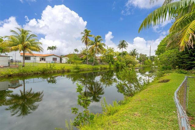 1320 SW 84th Ave, Miami, FL 33144