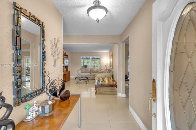 1320 SW 84th Ave, Miami, FL 33144